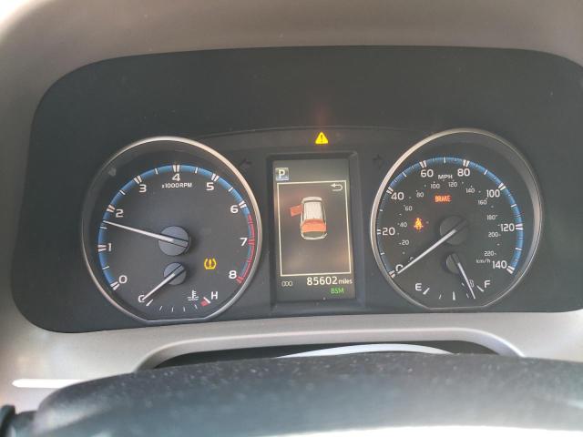 Photo 9 from auction – 2018 TOYOTA RAV4 with VIN 2T3WFREV1JW477700