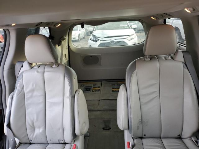 Photo 10 from auction – 2013 TOYOTA SIENNA XLE with VIN 5TDDK3DC3DS052694
