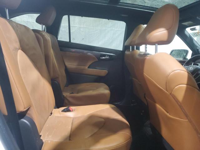 Photo 11 from auction – 2022 TOYOTA HIGHLANDER with VIN 5TDEBRCH6NS078941