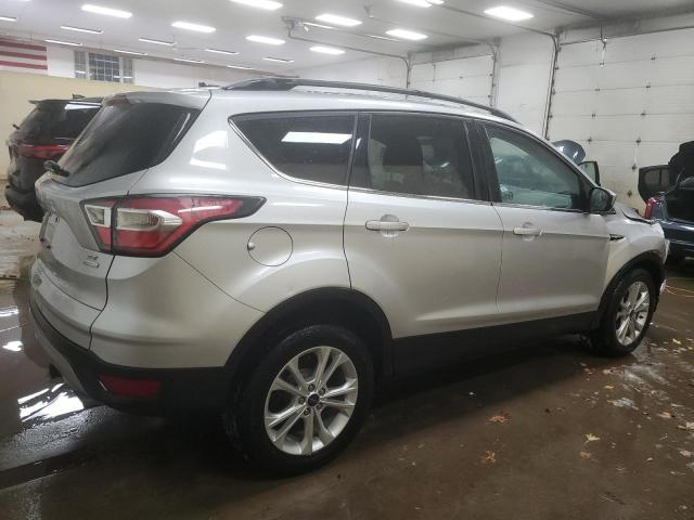 Foto 3 de la subasta – 2017 FORD ESCAPE SE con VIN 1FMCU0GD0HUB16518