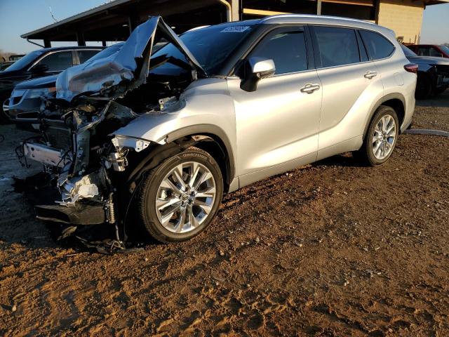 TOYOTA HIGHLANDER 2021 with VIN 5TDYZRAH5MS064541 - Photo from auction
