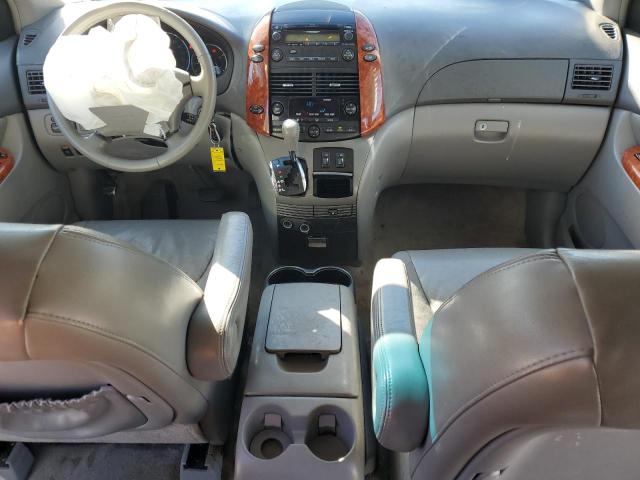 Photo 8 from auction – 2010 TOYOTA SIENNA XLE with VIN 5TDYK4CC7AS299463