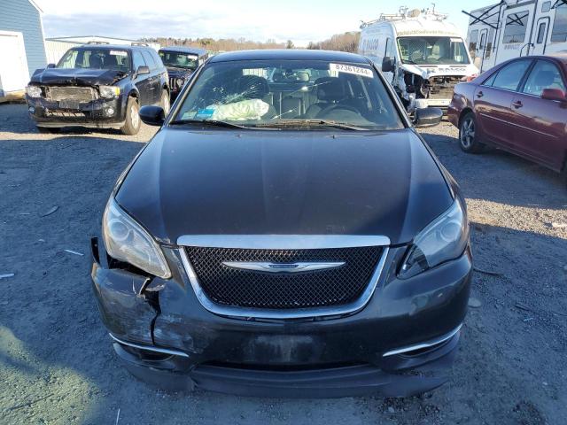 Photo 5 from auction – 2013 CHRYSLER 200 LIMITE with VIN 1C3CCBCG0DN759821