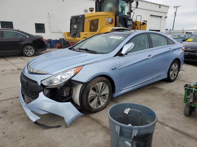 HYUNDAI SONATA HYB 2015 with VIN KMHEC4A48FA128717 - Photo from auction
