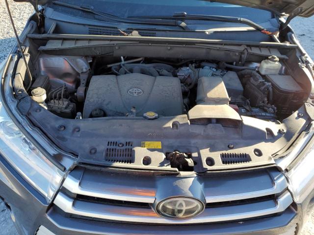 Photo 12 from auction – 2017 TOYOTA HIGHLANDER with VIN 5TDKZRFH5HS514595