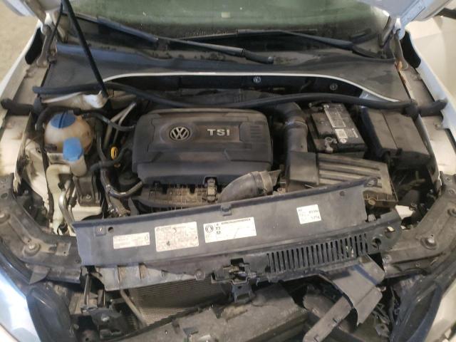 Photo 11 from auction – 2014 VOLKSWAGEN PASSAT S with VIN 1VWAT7A34EC050206