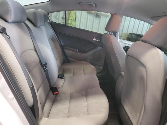 Photo 10 from auction – 2015 KIA FORTE LX with VIN KNAFK4A60F5391657