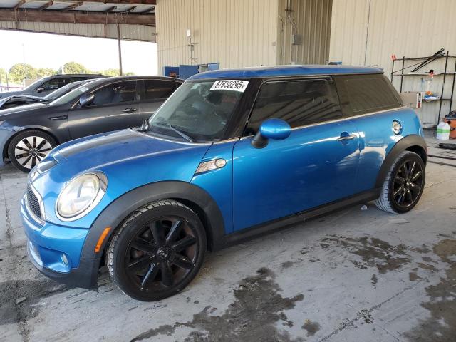 MINI COOPER S 2010 with VIN WMWMF7C58ATZ72507 - Photo from auction