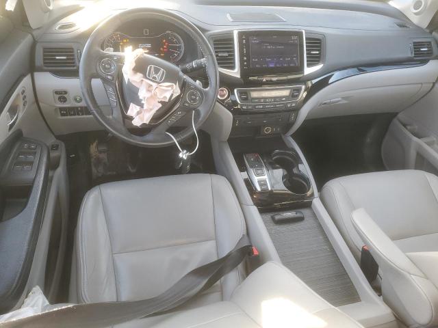 Photo 8 from auction – 2017 HONDA PILOT TOUR with VIN 5FNYF6H94HB047438