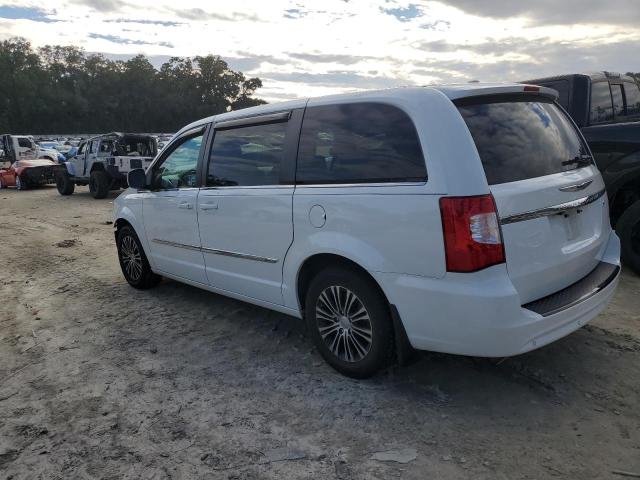 Photo 2 from auction – 2014 CHRYSLER TOWN & COU with VIN 2C4RC1HG3ER132656