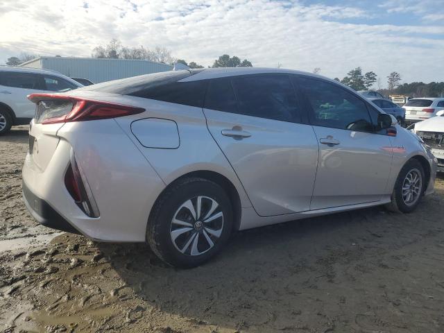 Photo 3 from auction – 2018 TOYOTA PRIUS PRIM with VIN JTDKARFP0J3088644
