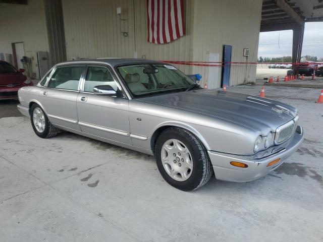 Zdjęcie 4 z aukcji – 2001 JAGUAR VANDENPLAS z VIN SAJDA24C51LF35862