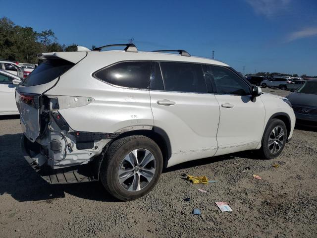 Photo 3 from auction – 2021 TOYOTA HIGHLANDER with VIN 5TDGZRAH5MS518265