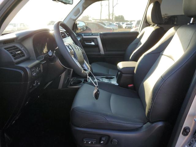 Photo 7 from auction – 2022 TOYOTA 4RUNNER SR with VIN JTEFU5JR3N5270127
