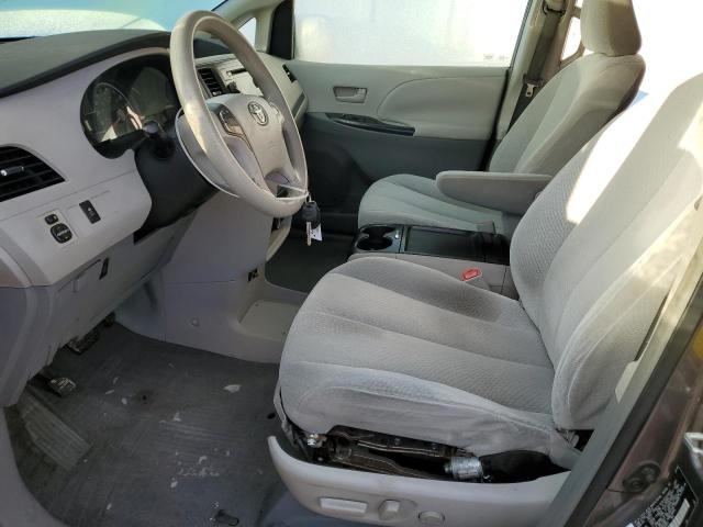 Photo 7 from auction – 2011 TOYOTA SIENNA LE with VIN 5TDKK3DC4BS005551