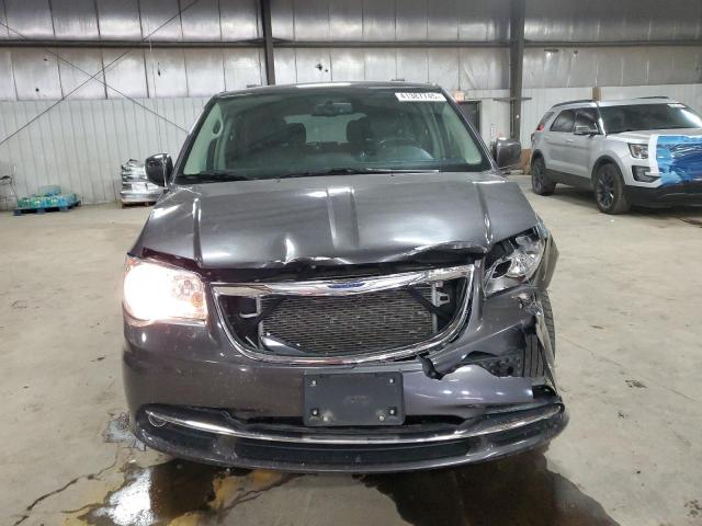Photo 5 from auction – 2015 CHRYSLER TOWN & COU with VIN 2C4RC1BG5FR726112