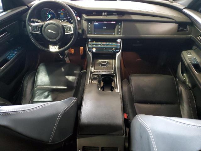 Photo 8 from auction – 2017 JAGUAR XF S with VIN SAJBG4BV1HCY37243