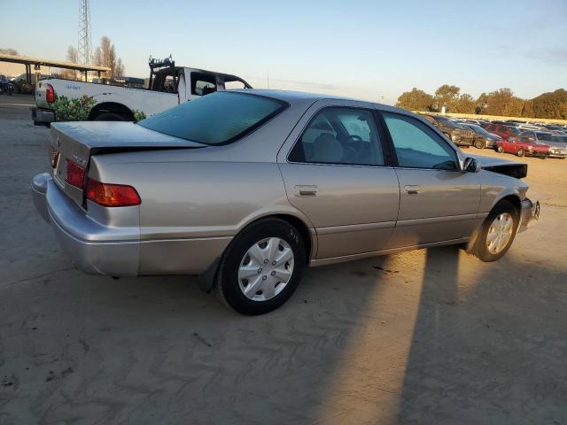 Photo 3 from auction – 2000 TOYOTA CAMRY CE with VIN JT2BG22K3Y0412660