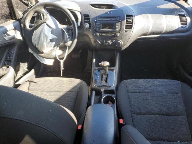 Photo 8 from auction – 2018 KIA FORTE LX with VIN 3KPFK4A76JE229430