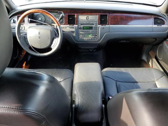 Photo 8 from auction – 2011 LINCOLN TOWN CAR S with VIN 2LNBL8CV8BX757363