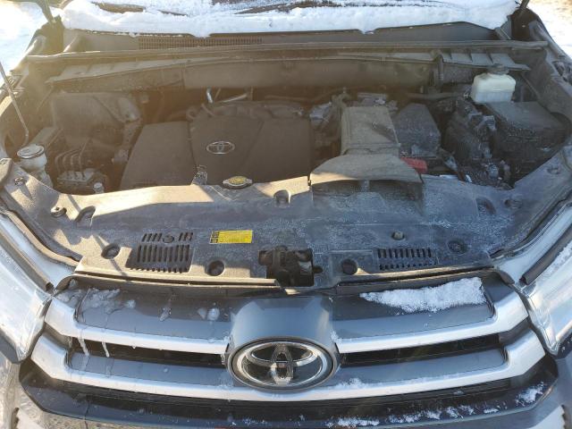 Photo 12 from auction – 2017 TOYOTA HIGHLANDER with VIN 5TDJZRFHXHS403228
