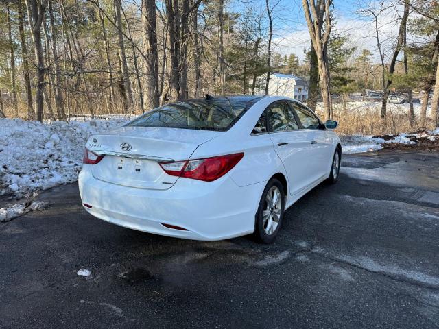 Photo 4 from auction – 2012 HYUNDAI SONATA SE with VIN 5NPEC4AC4CH459052