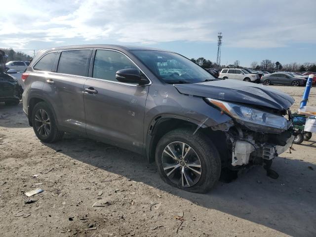 Photo 4 from auction – 2019 TOYOTA HIGHLANDER with VIN 5TDBZRFH4KS941631