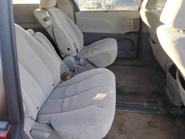 Photo 11 from auction – 2014 TOYOTA SIENNA LE with VIN 5TDKK3DC6ES484933