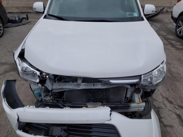 Photo 12 from auction – 2014 MITSUBISHI OUTLANDER with VIN JA4AZ3A35EZ009617