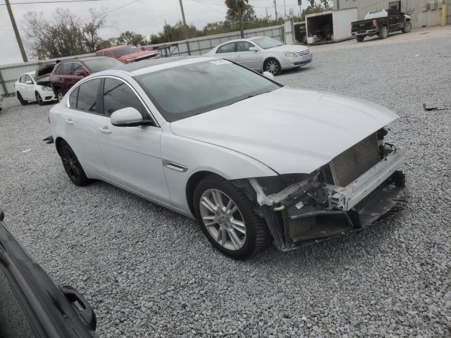 Photo 4 from auction – 2018 JAGUAR XE PREMIUM with VIN SAJAD4FX2JCP35276