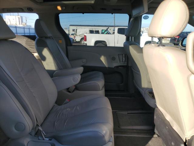 Photo 11 from auction – 2011 TOYOTA SIENNA XLE with VIN 5TDYK3DCXBS041688