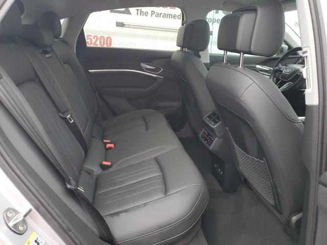 Photo 11 from auction – 2022 AUDI E-TRON SPO with VIN WA12AAGE1NB032250
