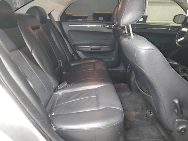 Photo 10 from auction – 2010 CHRYSLER 300 TOURIN with VIN 2C3CA5CV3AH309106