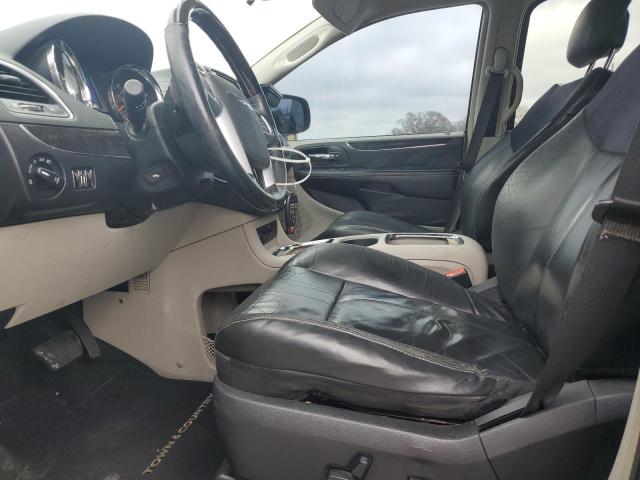 Photo 7 from auction – 2013 CHRYSLER TOWN & COU with VIN 2C4RC1GG5DR649022