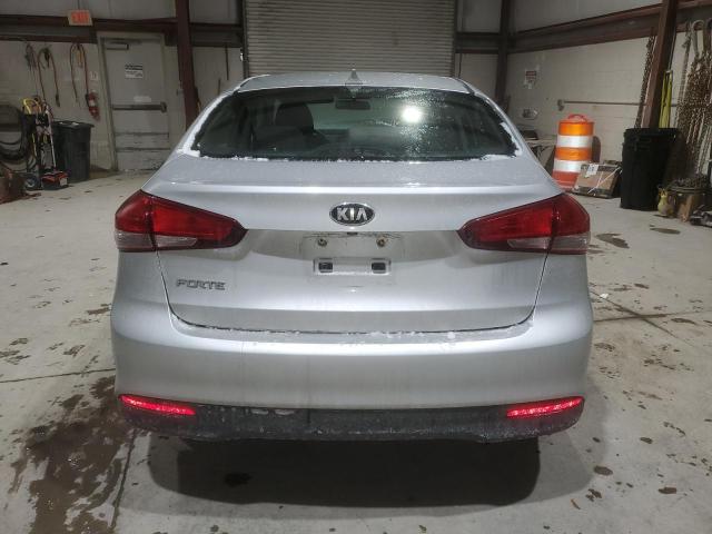 Photo 6 from auction – 2018 KIA FORTE LX with VIN 3KPFK4A7XJE265525