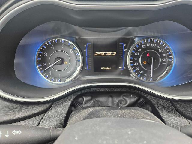 Photo 8 from auction – 2015 CHRYSLER 200 LIMITE with VIN 1C3CCCAB0FN713261