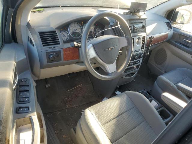 Photo 8 from auction – 2009 CHRYSLER TOWN & COU with VIN 2A8HR44E19R584765