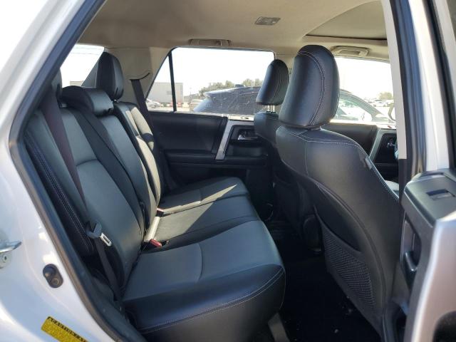 Photo 11 from auction – 2019 TOYOTA 4RUNNER SR with VIN JTEBU5JR4K5617054