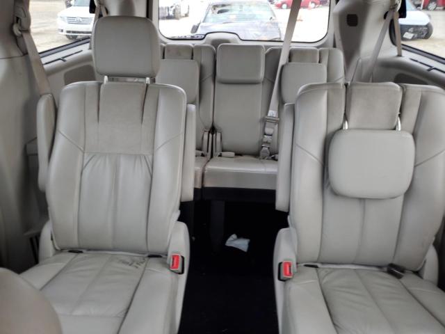Photo 10 from auction – 2015 CHRYSLER TOWN & COU with VIN 2C4RC1GG8FR710608