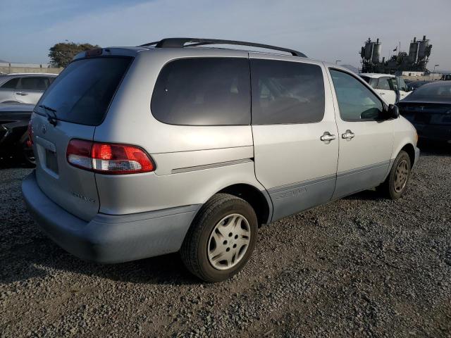 Photo 3 from auction – 2003 TOYOTA SIENNA CE with VIN 4T3ZF19C53U528898