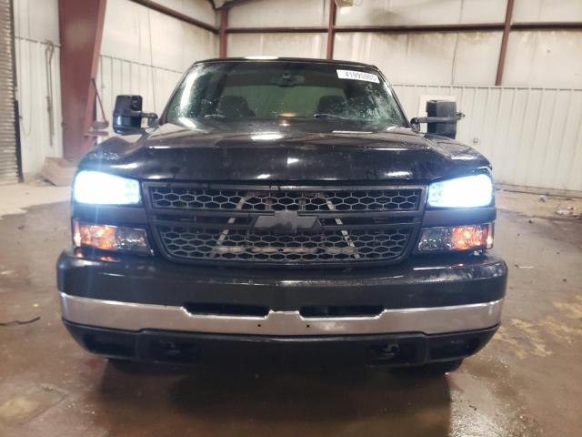 Photo 5 from auction – 2005 CHEVROLET SILVERADO with VIN 1GCHK29295E106700