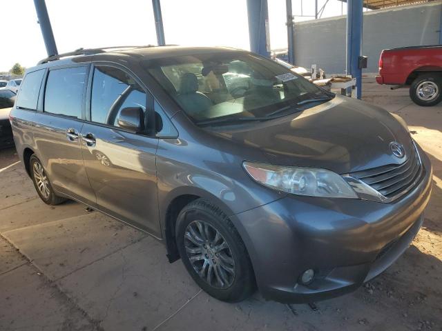 Photo 4 from auction – 2014 TOYOTA SIENNA XLE with VIN 5TDYK3DC2ES411973