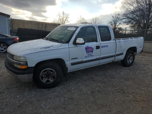 CHEVROLET SILVERADO 2002 with VIN 2GCEC19V821161060 - Photo from auction