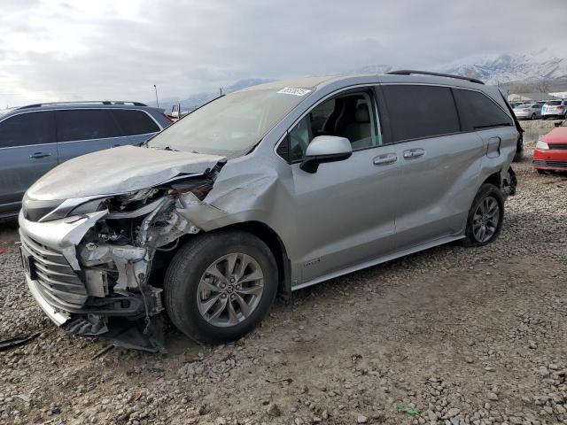 Photo 1 from auction – 2021 TOYOTA SIENNA LE with VIN 5TDKSKFC7MS026842