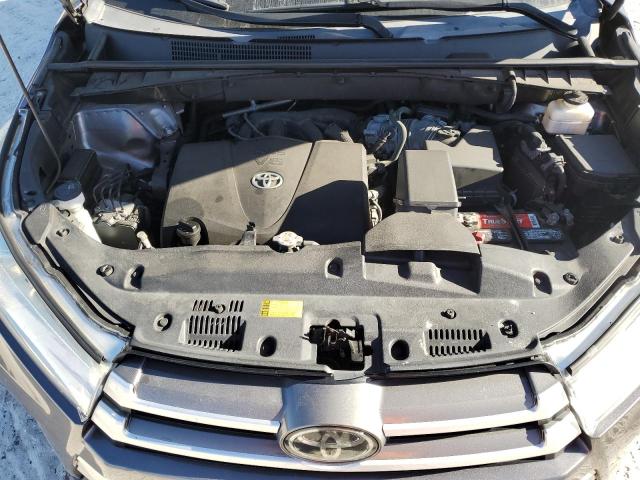 Photo 12 from auction – 2019 TOYOTA HIGHLANDER with VIN 5TDKZRFH7KS558489