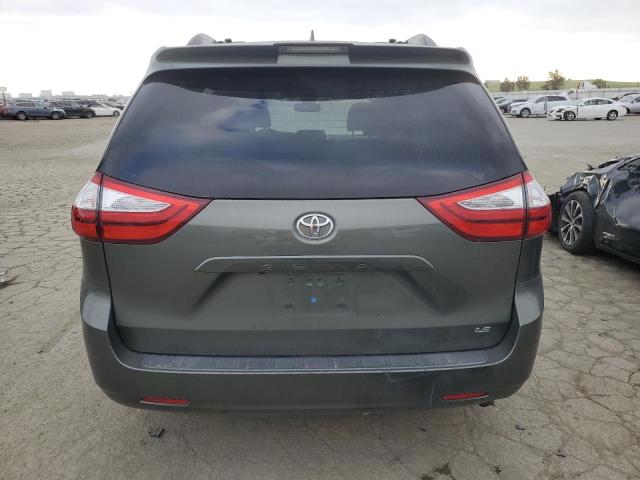Photo 6 from auction – 2018 TOYOTA SIENNA LE with VIN 5TDKZ3DC7JS939441