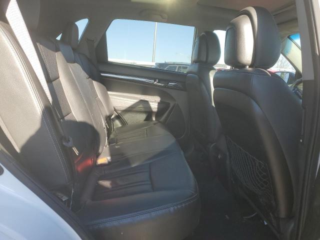 Photo 11 from auction – 2012 KIA SORENTO SX with VIN 5XYKWDA28CG293126