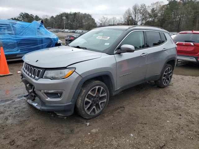 JEEP COMPASS LI 2017 with VIN 3C4NJDCB8HT666058 - Photo from auction