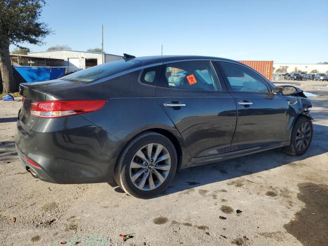 Foto 3 de la subasta – 2016 KIA OPTIMA EX con VIN 5XXGU4L39GG094601