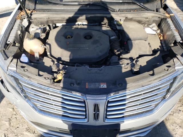 Photo 12 from auction – 2017 LINCOLN MKC RESERV with VIN 5LMCJ3D9XHUL50754